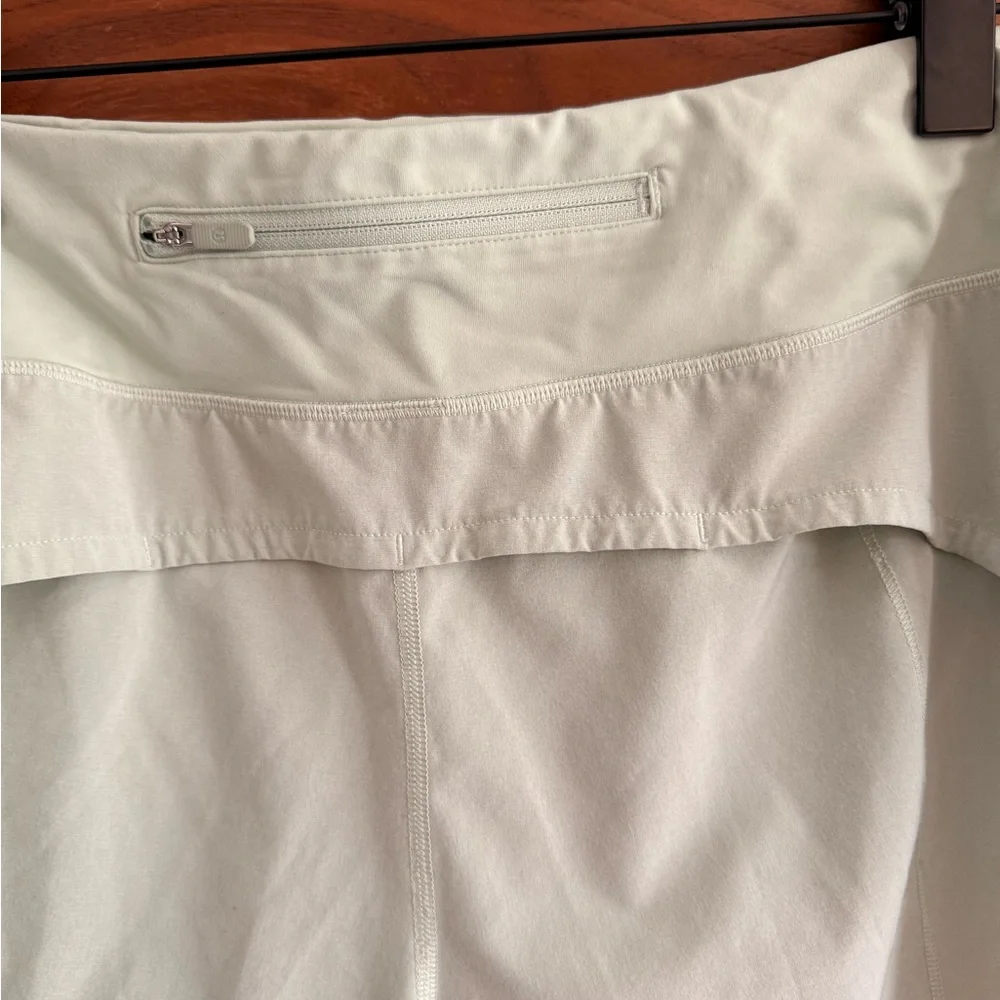 Lululemon Speed Up Low-Rise Lined Shorts 2.5" Size 14 - Picture 7 of 10